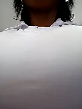 Elowen Clark online show from 04-05-26, 07:09