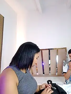 Elowen Clark online show from 02-24-26, 06:53