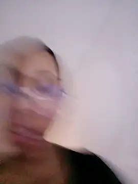 Elowen Clark online show from 04-04-26, 07:09