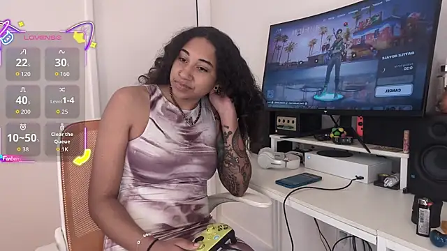 Snapshot of onlystrings chatting on 02-12-26, 11:15 onlystrings online show from 02-12-26, 11:15