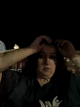 Snapshot of vanessraine chatting on 09-12-25, 04:12 vanessraine online show from 09-12-25, 04:12