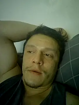 Snapshot of RAFAEL18-3_ chatting on 10-04-25, 05:31 RAFAEL18-3  online show from 10-04-25, 05:31