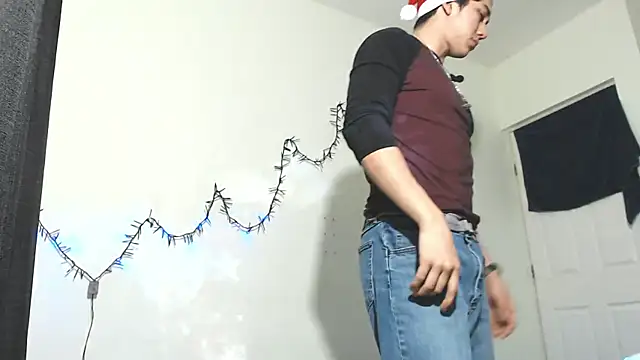 Penelope77 online show from 12-18-25, 05:23