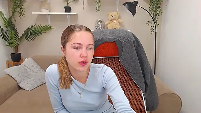 Spicy Lexi online show from 10-10-25, 06:47