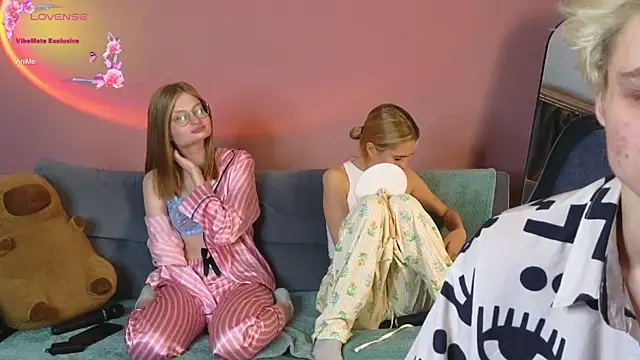  pikachu0 0 online show from 12-14-25, 12:11