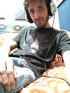 githot online show from 12-04-25, 07:40