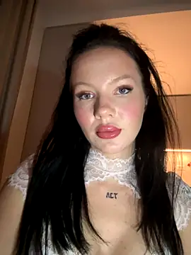 Snapshot of RussianBonita chatting on 10-30-25, 05:21 RussianBonita online show from 10-30-25, 05:21