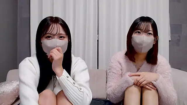  YUI CHAN  online show from 12-04-25, 11:31