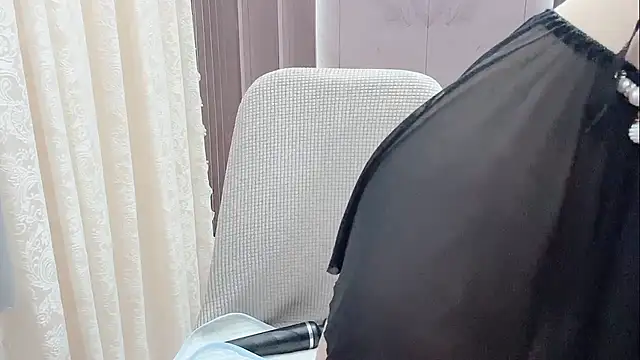 Shenlly online show from 12-18-25, 01:22