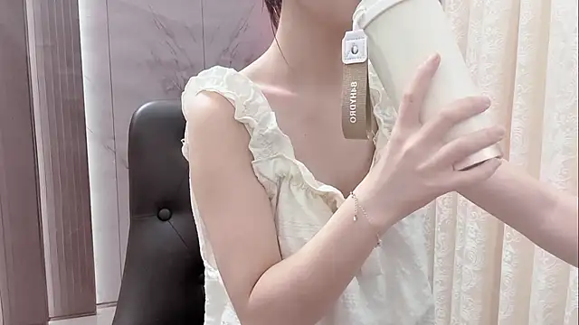 Shenlly online show from 04-07-26, 01:18