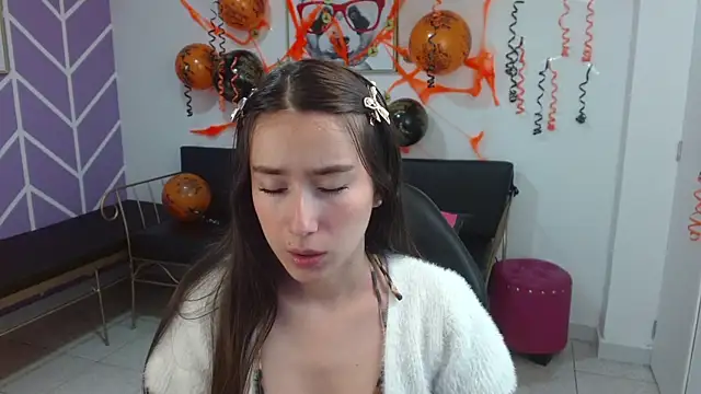 Adhara Kitten online show from 10-22-25, 01:10