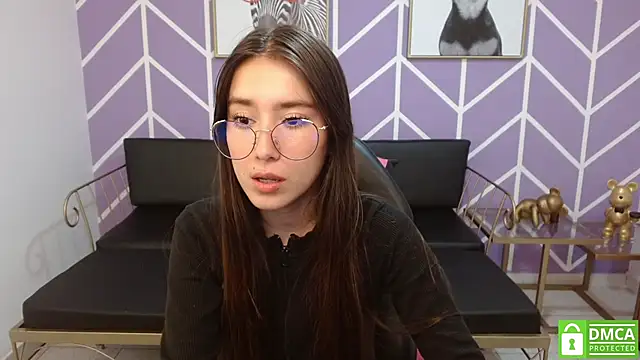 Adhara Kitten online show from 09-20-25, 01:16