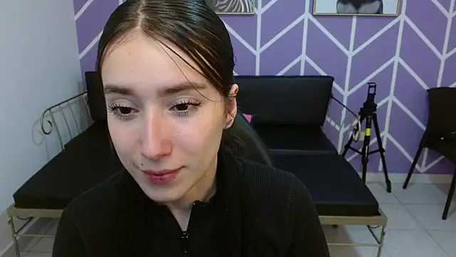 Adhara Kitten online show from 12-04-25, 02:16