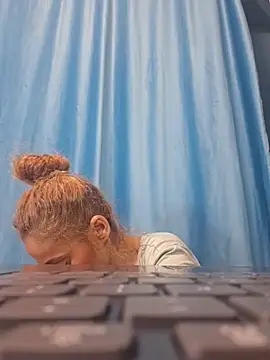 aellabeyonce online show from 11-28-25, 10:26