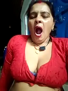 Snapshot of Hot_komal1 chatting on 05-09-26, 08:23 Hot komal1 online show from 05-09-26, 08:23