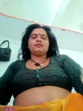 Snapshot of Hot_komal1 chatting on 06-10-26, 09:10 Hot komal1 online show from 06-10-26, 09:10