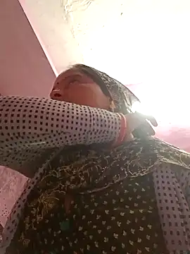 Hot komal1 online show from 11-18-25, 12:19