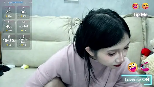 xiaoLI-2025 online show from 05-07-26, 12:52