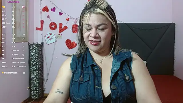 Snapshot of pamela_echeverria chatting on 06-15-26, 12:05 pamela echeverria online show from 06-15-26, 12:05
