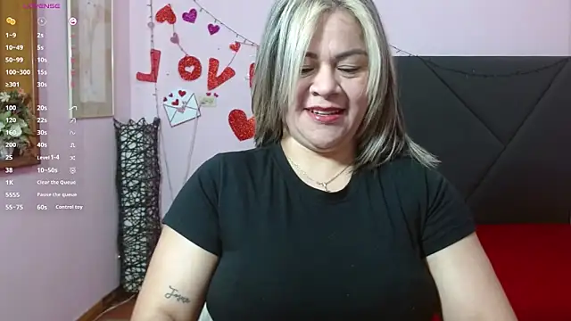 pamela echeverria online show from 06-01-26, 11:10