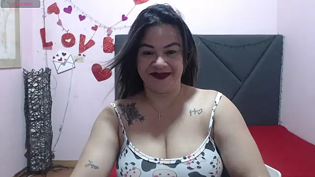 pamela echeverria online show from 04-22-26, 11:06