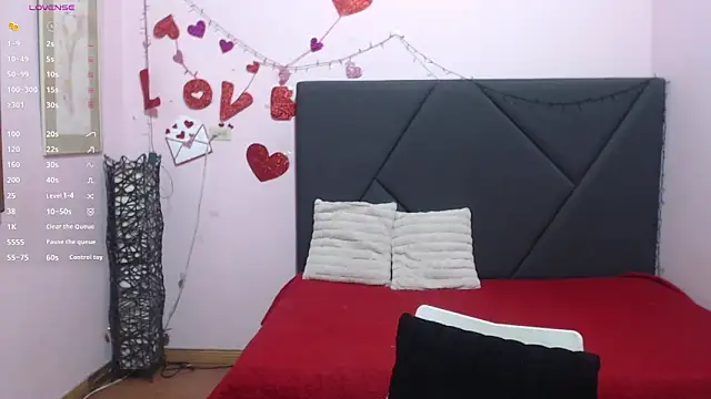 pamela echeverria online show from 04-23-26, 11:16
