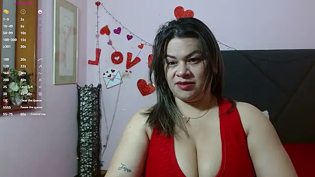 pamela echeverria online show from 05-07-26, 11:13