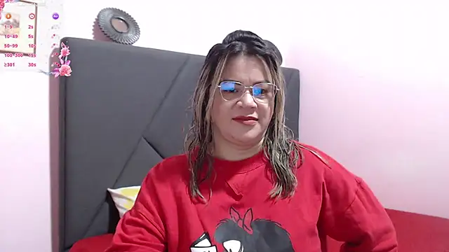 pamela echeverria online show from 10-11-25, 11:00