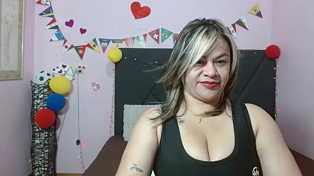 Snapshot of pamela_echeverria chatting on 06-26-26, 11:16 pamela echeverria online show from 06-26-26, 11:16