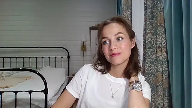 Snapshot of Niravyn_ chatting on 09-11-25, 09:53 Niravyn  online show from 09-11-25, 09:53