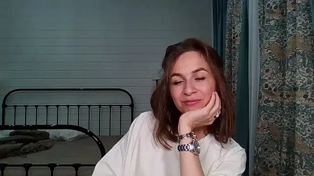 Snapshot of Niravyn_ chatting on 09-27-25, 03:29 Niravyn  online show from 09-27-25, 03:29