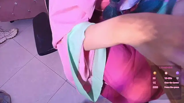 Terraelowen online show from 10-31-25, 12:35