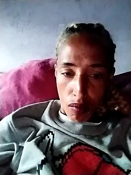 catrina love online show from 10-31-25, 06:15