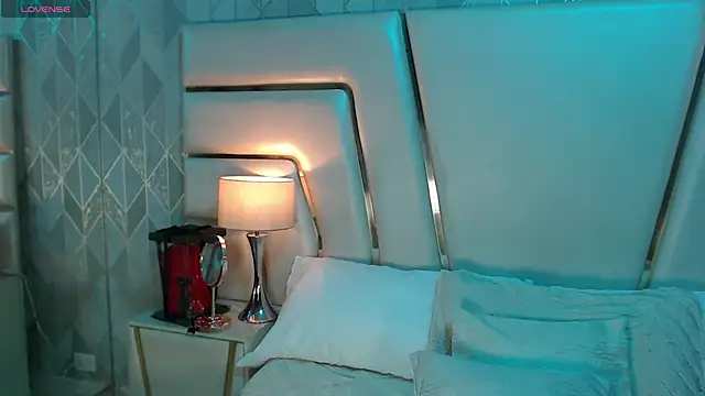 Snapshot of Sofia_Stanley chatting on 11-10-25, 11:59 Sofia Stanley online show from 11-10-25, 11:59