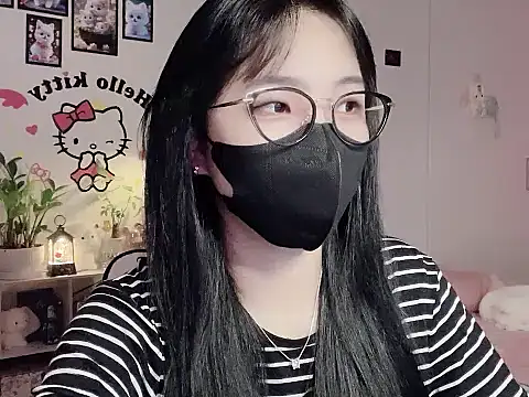 keelinnn19 online show from 12-15-25, 06:58