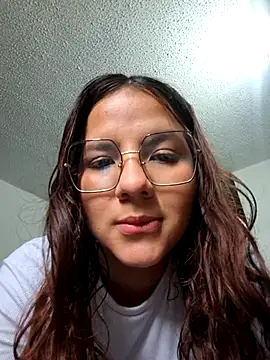 Snapshot of angeles_azul chatting on 07-16-26, 02:14 angeles azul online show from 07-16-26, 02:14