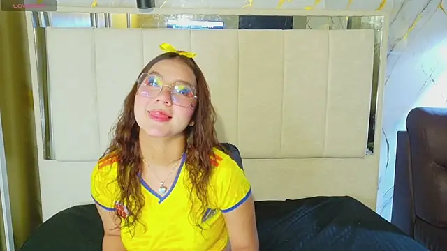 Snapshot of angeles_azul chatting on 06-11-26, 03:31 angeles azul online show from 06-11-26, 03:31