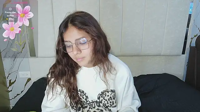 Snapshot of angeles_azul chatting on 07-01-26, 12:33 angeles azul online show from 07-01-26, 12:33
