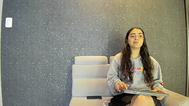 NickandAbby  online show from 12-16-25, 10:19