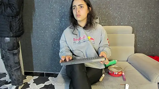 NickandAbby  online show from 12-21-25, 12:07