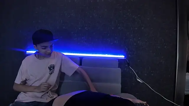 NickandAbby  online show from 05-25-26, 07:23