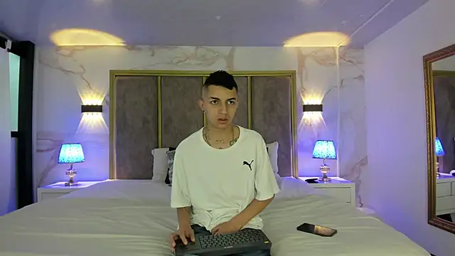 NickandAbby  online show from 10-03-25, 12:28