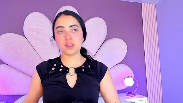 NickandAbby  online show from 04-05-26, 11:39