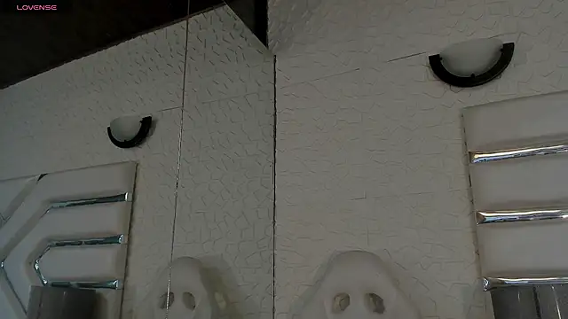 Snapshot of TatiLee chatting on 02-24-26, 06:09 TatiLee online show from 02-24-26, 06:09