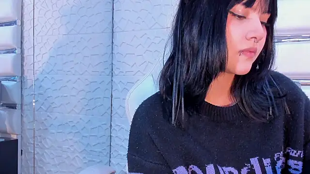 TatiLee online show from 12-22-25, 12:49