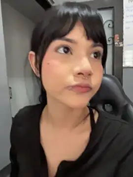 TatiLee online show from 04-05-26, 02:35