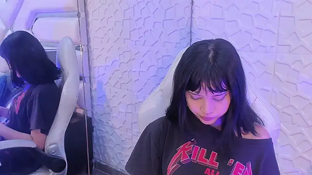 TatiLee online show from 03-24-26, 01:00