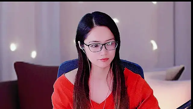 Snapshot of September79 chatting on 11-16-25, 07:57 September79 online show from 11-16-25, 07:57