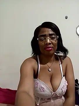 SEXYMOANSXX online show from 04-06-26, 02:29