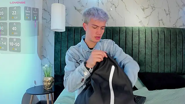 nicktorn online show from 12-15-25, 12:33